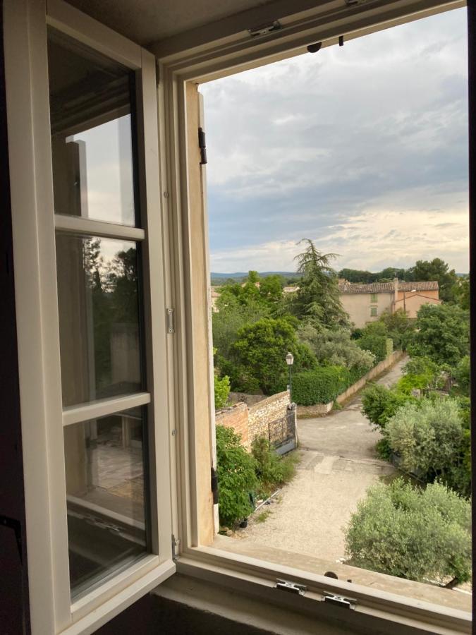Provenzalisches Les Martinets Am Fusse Des Mont Ventoux